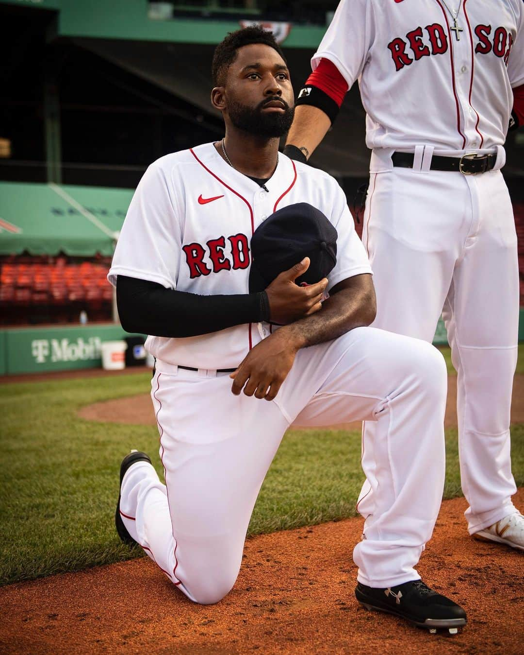 ボストン・レッドソックスさんのインスタグラム写真 - (ボストン・レッドソックスInstagram)「Taking a stand.  #BlackLivesMatter」7月25日 9時29分 - redsox