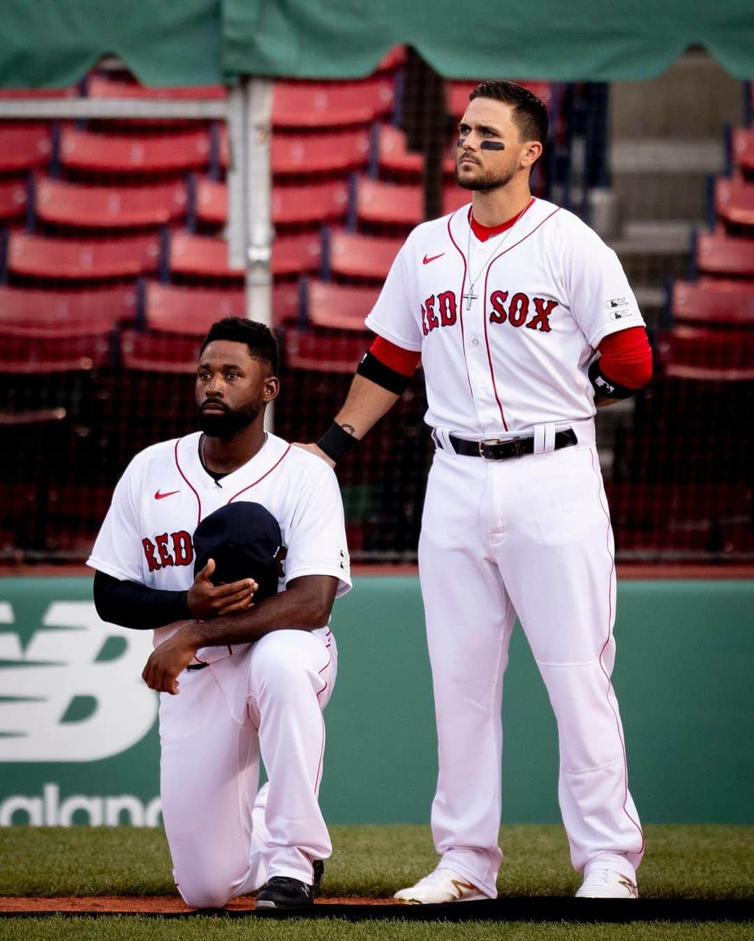 ボストン・レッドソックスさんのインスタグラム写真 - (ボストン・レッドソックスInstagram)「Taking a stand.  #BlackLivesMatter」7月25日 9時29分 - redsox