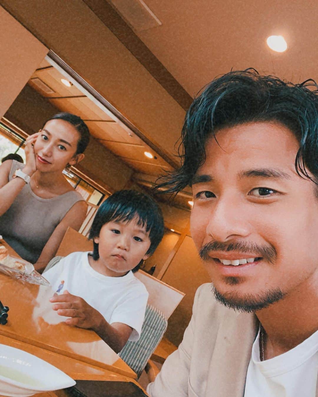 松田力のインスタグラム：「結婚記念日5周年&29歳の誕生日  みなさんたくさんのメッセージありがとうございました😊  ラスト20代楽しんでいきたいと思います😚  #結婚5周年 #ラスト20代 #松田力」