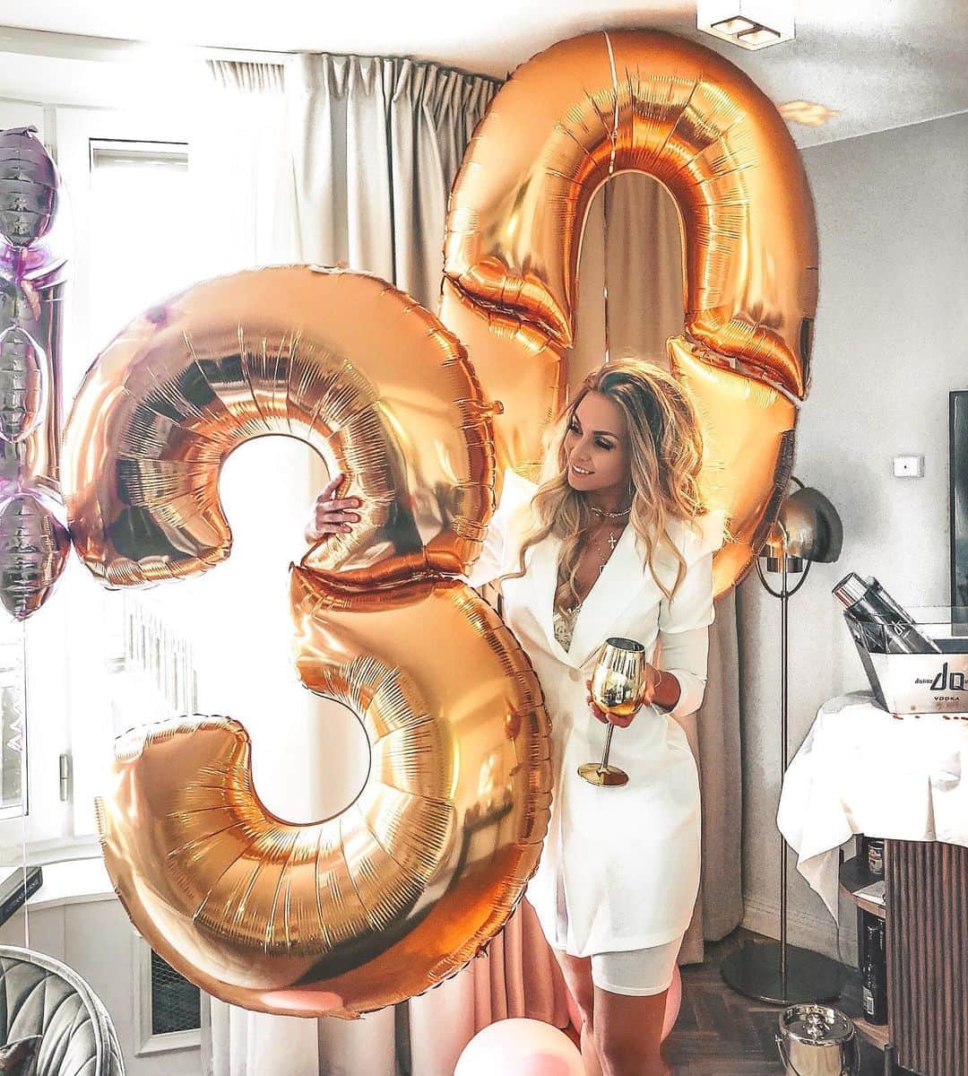 Keelaのインスタグラム：「Tack till alla som gjorde gårdagen helt magisk 🎂❤️」