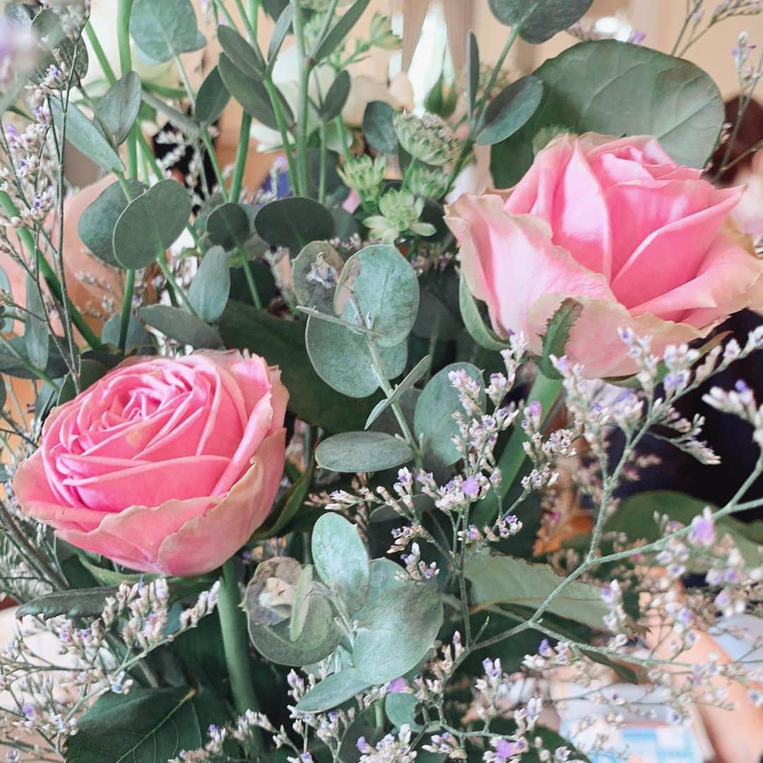 若林翔子のインスタグラム：「. . HAPPY WEDDING♡ 映画のワンシーンのようでした ほんと素敵♡ .  #HAPPY #WEDDING #結婚式　#幸せいっぱい　#新しい家族　#素敵」