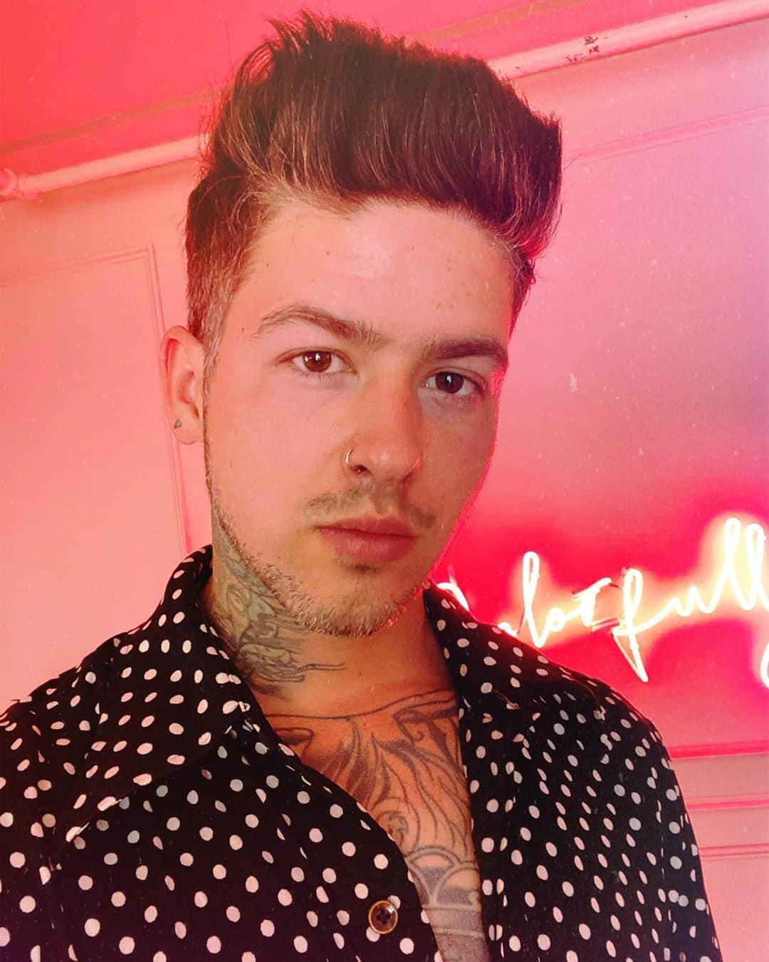 T・ミルズのインスタグラム：「after a lot of thought and careful consideration- I’ve decided to continue to not give any fucks.」