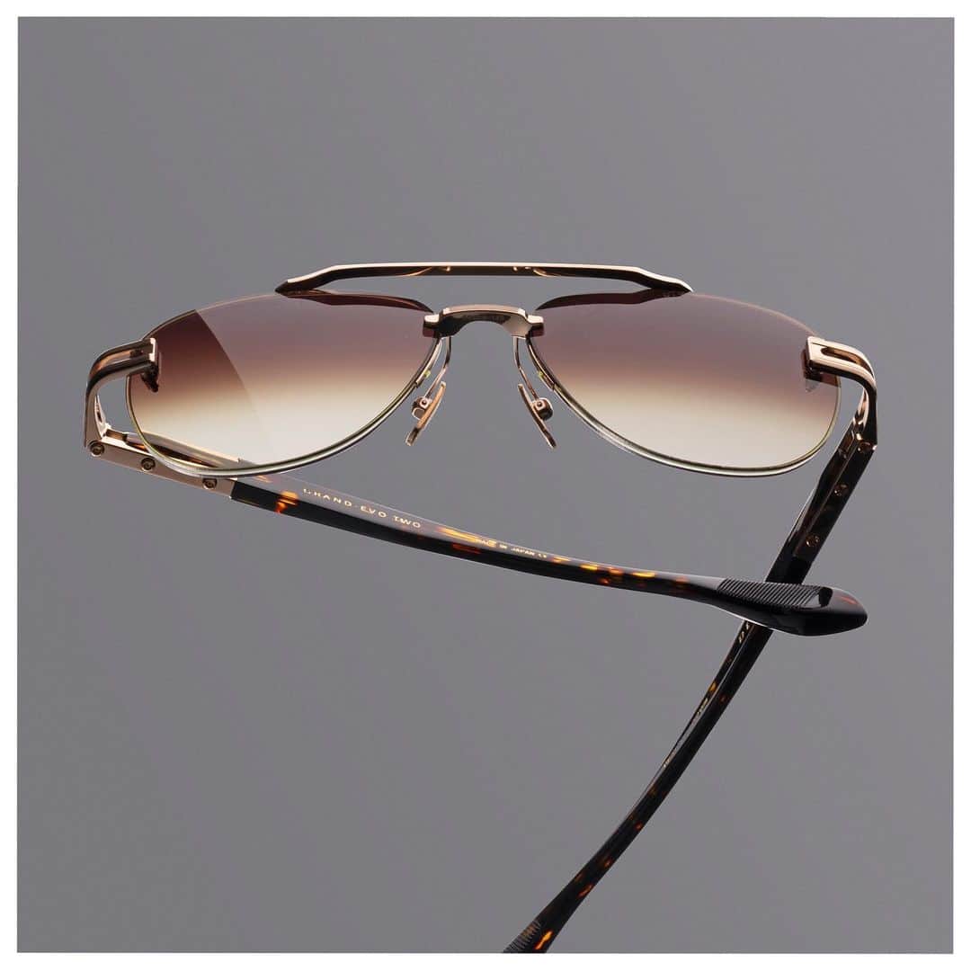ディタのインスタグラム：「The Embodiment of every aspect of DITA's design language: minimalist rimless design and maximalist details are reborn in the Grand-Evo Series. #DITAeyewear #DITAsunglasses #DITAGrandEvo #DITA」