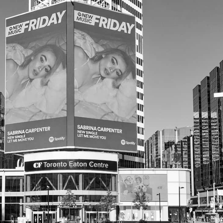 サブリナ・カーペンターのインスタグラム：「toronto today🥺 where we made work it last summer !! this is crazy. thank you @spotify  let me move you from @workitmovie is out now! link in story」