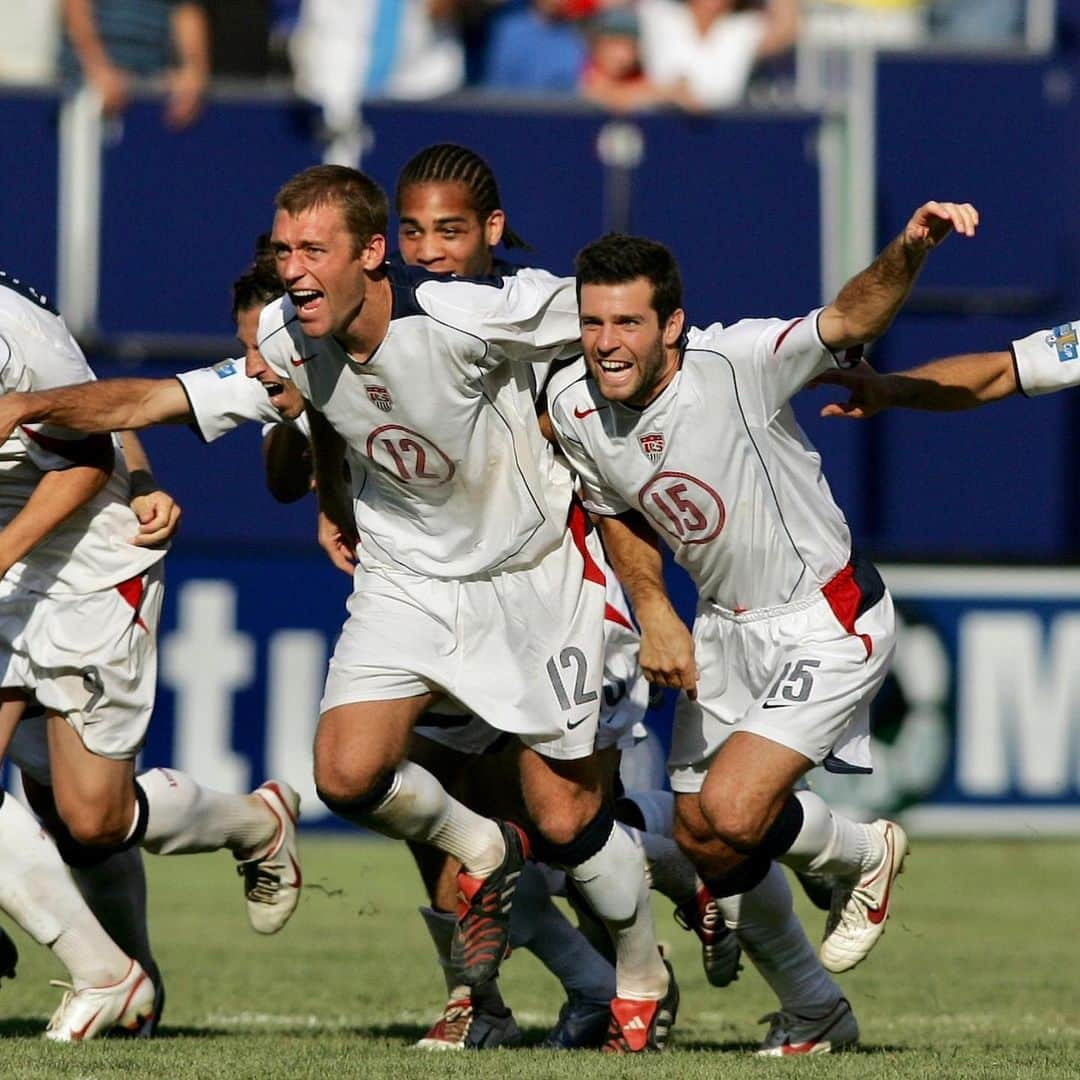 サッカー アメリカ代表チームさんのインスタグラム写真 - (サッカー アメリカ代表チームInstagram)「🗓 #OTD 2005: After a scoreless draw, the 🇺🇸 defeats 🇵🇦 on penalty kicks to claim its third @goldcup title in East Rutherford, N.J. 🏆 🏆 🏆」7月25日 4時15分 - usmnt