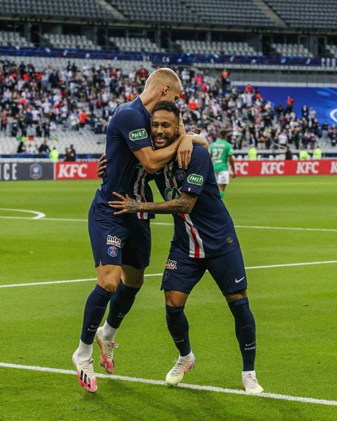 パリ・サンジェルマンFCさんのインスタグラム写真 - (パリ・サンジェルマンFCInstagram)「Come on! 👊 Second half 🔜 . #PSGASSE #ICICESTPARIS #AllezParis #PSG #ParisSaintGermain #Paris #Football #NeymarJr #Neymar #NJR #SaintEtienne #CoupeDeFrance #CDF」7月25日 5時05分 - psg