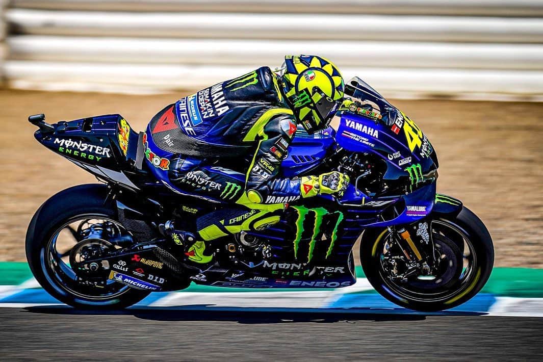 バレンティーノ・ロッシのインスタグラム：「Jerez circuit,Spain  Friday,free practice 📸 @falex79 @gigisoldano」