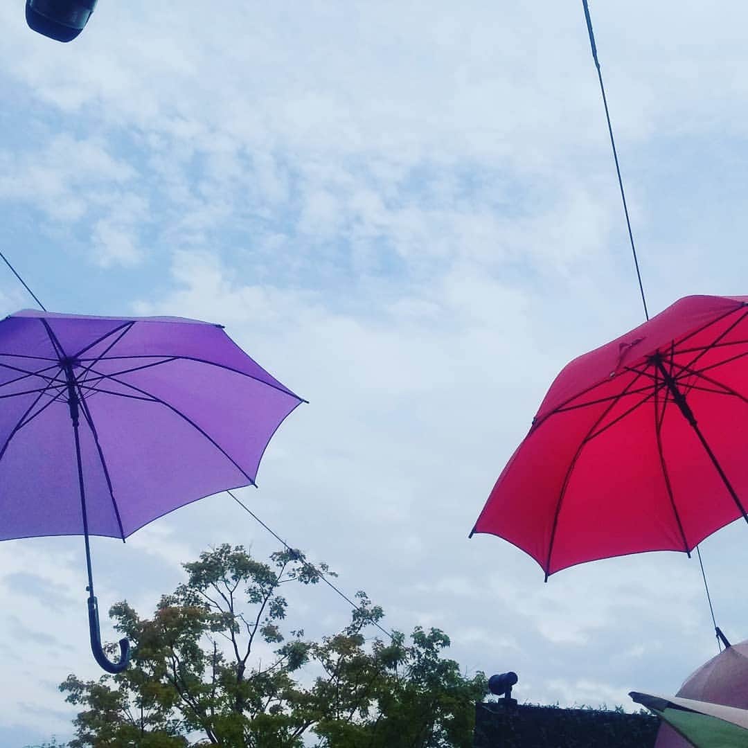 ホテル南風楼さんのインスタグラム写真 - (ホテル南風楼Instagram)「こんにちは(*^^*) 島原温泉ホテル南風楼でございます(^^) ・ 大雨の後の、 すき間から見える青空🎶 ・ そろそろ、梅雨明け。 ・ 思い出いっぱいの連休を お過ごしください(*≧∀≦*) ・ #九州 #長崎 #島原 #雲仙 #島原温泉 #温泉 #ホテル南風楼 #南風楼 #楽しい #最高 #カップル #女子会 #インスタ映え #家族旅行 #旅行 #日帰り旅行  #onsen #happy #travel #nagasaki  #青空 #夏 #絶景 #家族 #夏休み  #海  #素敵な景色 #プール」7月25日 6時30分 - hotelnampuro