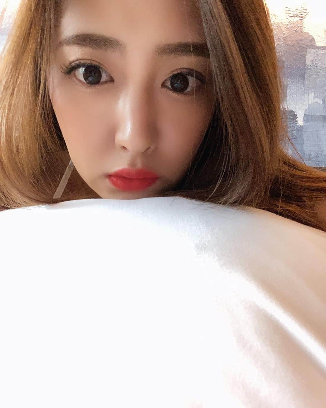 櫻美雪（旧さくらみゆき）のインスタグラム：「おはよーん☀️ #av #セクシー女優　#jav #goodmorning #おはよう #ホテル #hotel」