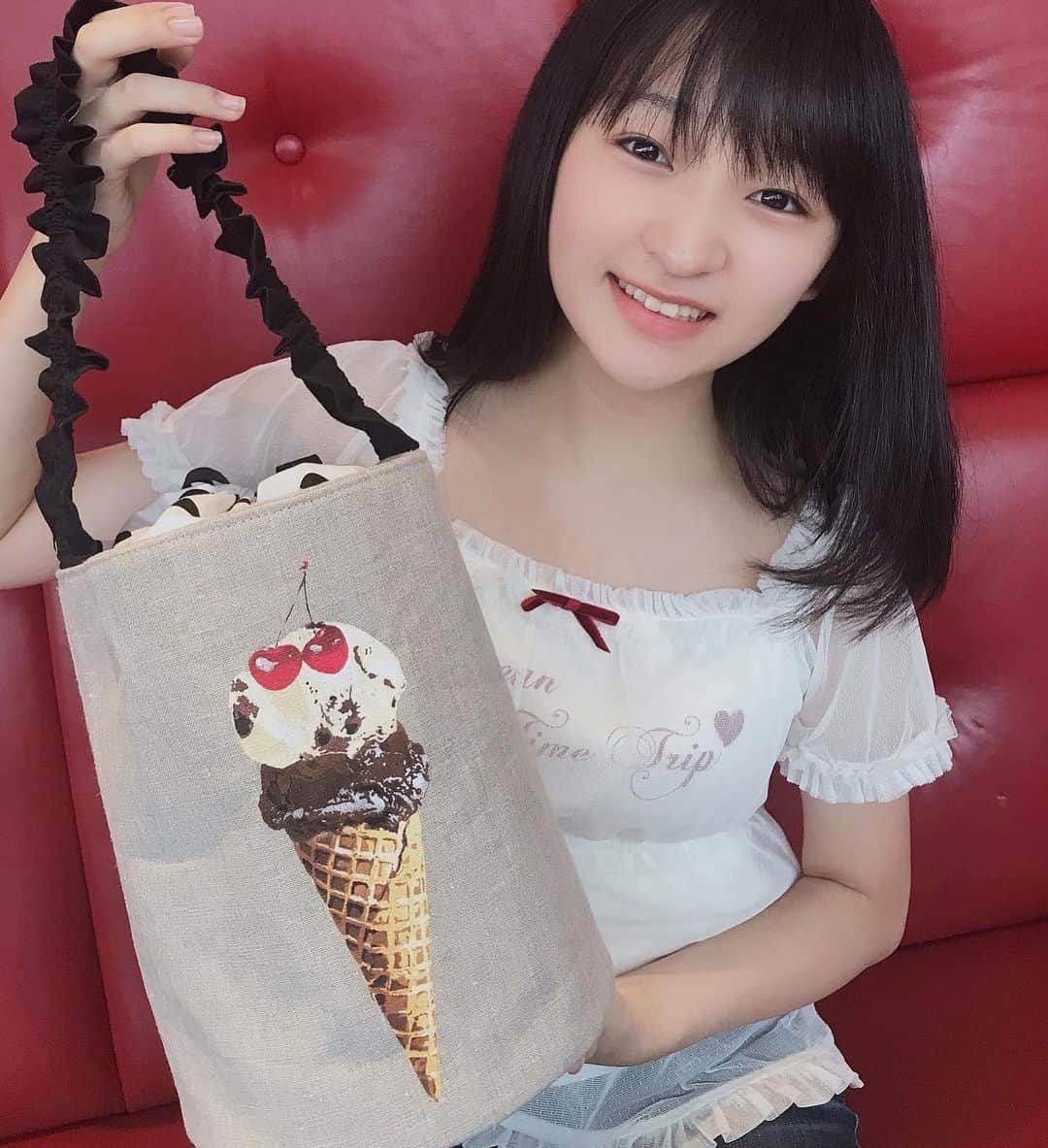 前野えまのインスタグラム