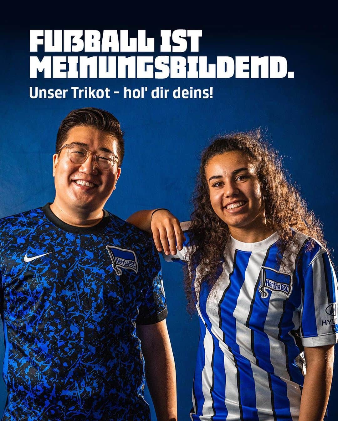 ヘルタ・ベルリンさんのインスタグラム写真 - (ヘルタ・ベルリンInstagram)「🔵⚪️ sind unsere Farben!  Hertha ist unser Verein.  Wir werden dich im Herzen tragen... und lassen dich niemals allein! 🔵⚪️ Fußball ist mehr - gemeinsam für Berlin!  . . #Fußballistmehr #gemeinsamfürberlin #blauweiß #heimtrikot #auswärtstrikot #saison2021 #hahohe #herthabsc」7月25日 18時13分 - herthabsc