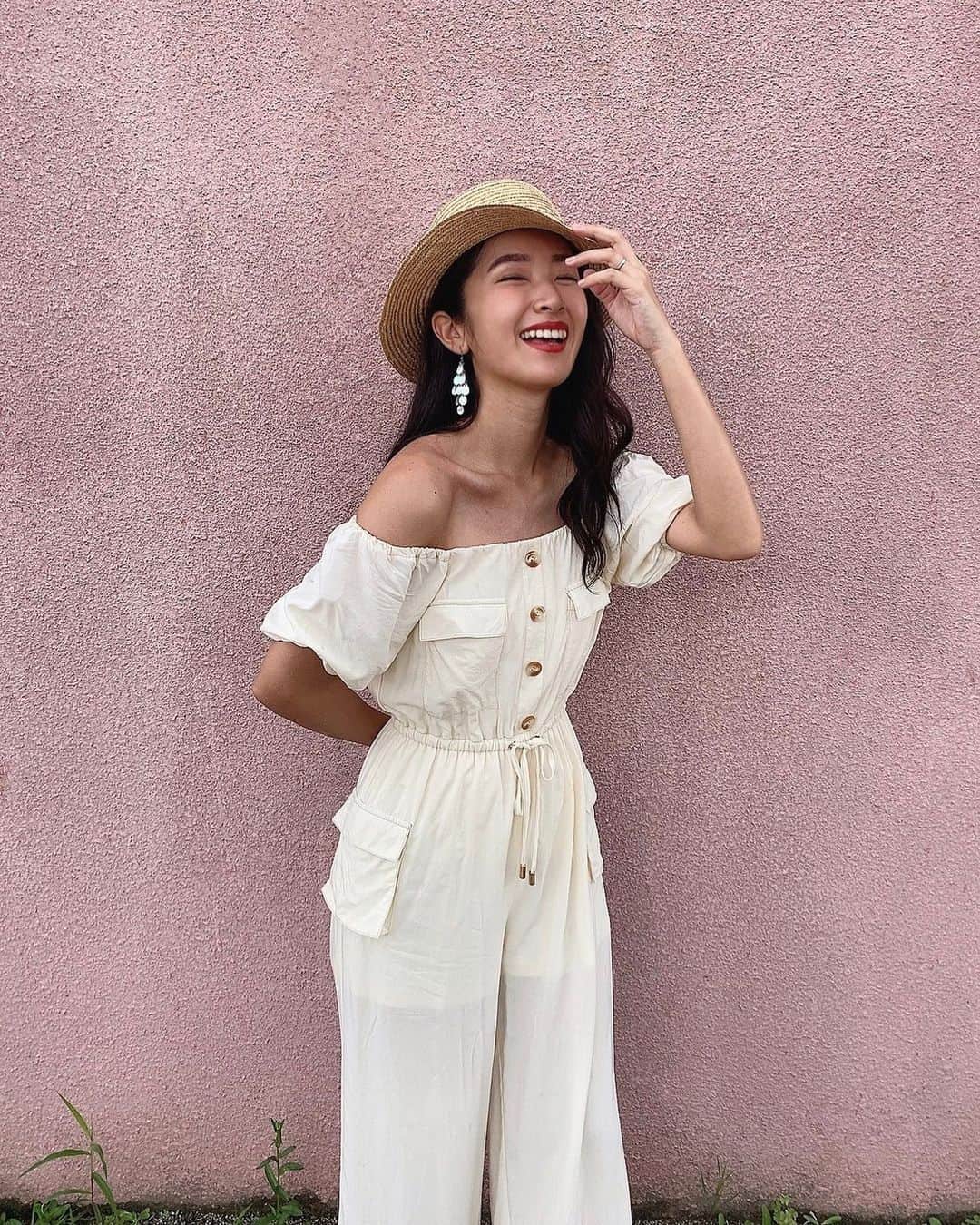 恵里花のインスタグラム：「私好みのアパレルブランド ﻿見つけちゃった〜🙈👒﻿ ﻿ 大人可愛いデザインとディテールにも﻿ こだわっているところが好き🥺💕﻿ ﻿ 🏷 @stellaviana_official  【 erikaig 】で10%OFFになるよ😎✌🏼﻿ ﻿ #STELLAVIANA﻿ #ステラヴィアナ﻿ #ootd﻿ #styleoftheday﻿ 〈📸コーデまとめハッシュタグ#erikasfd〉﻿」