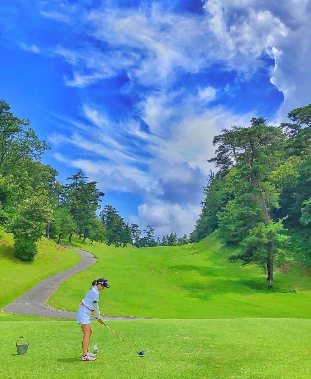 稲葉七海のインスタグラム：「尾道カントリーは標高が高いから涼しくて最高😁👍🏻 ・ ・ ・ #ゴルフ#golf#golfstagram#広島#尾道#尾道カントリークラブ宇根山コース#yamahagolf#asics#dancewithdragon#ダンスウィズドラゴン」