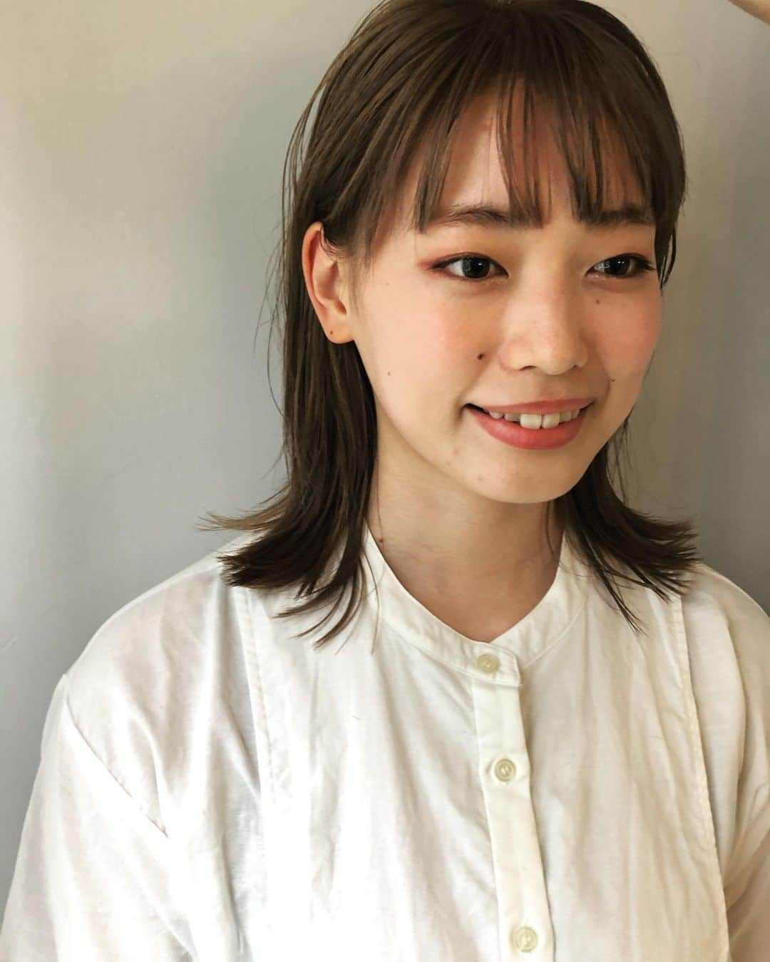 大場美和さんのインスタグラム写真 - (大場美和Instagram)「髪を染めました 人生初のブリーチを経て、とってもきれいな色にしていただいて嬉しい！ニヤニヤが止まらない〜🥴 ありがとうございました！👉🏻 @mikihirokaneko  @mic0618」7月25日 19時18分 - miwa_oba