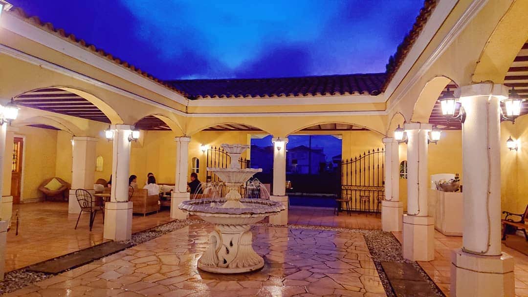 メゾン エルミタージュのグルメインスタ