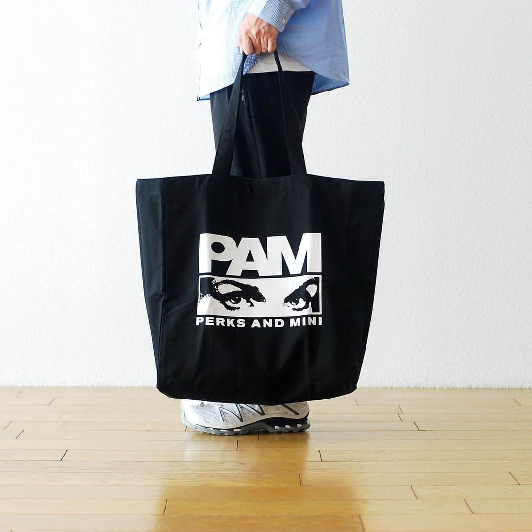 wonder_mountain_irieさんのインスタグラム写真 - (wonder_mountain_irieInstagram)「_ [セール対象商品] P.A.M. / パム "X-PERIENCE CLASSIC TOTE" ￥12,100- > ¥7,240-[40%OFF] _ 〈online store / @digital_mountain〉 https://www.digital-mountain.net/shopdetail/000000011748/ _ 【オンラインストア#DigitalMountain へのご注文】 *24時間受付 *15時までのご注文で即日発送 * 1万円以上ご購入で送料無料 tel：084-973-8204 _ We can send your order overseas. Accepted payment method is by PayPal or credit card only. (AMEX is not accepted)  Ordering procedure details can be found here. >>http://www.digital-mountain.net/html/page56.html  _ #PAM #パム _ 本店：#WonderMountain  blog>> http://wm.digital-mountain.info/blog _  JR 「#福山駅」より徒歩10分 #ワンダーマウンテン #japan #hiroshima #福山 #福山市 #尾道 #倉敷 #鞆の浦 近く _ 系列店：@hacbywondermountain _」7月25日 19時36分 - wonder_mountain_