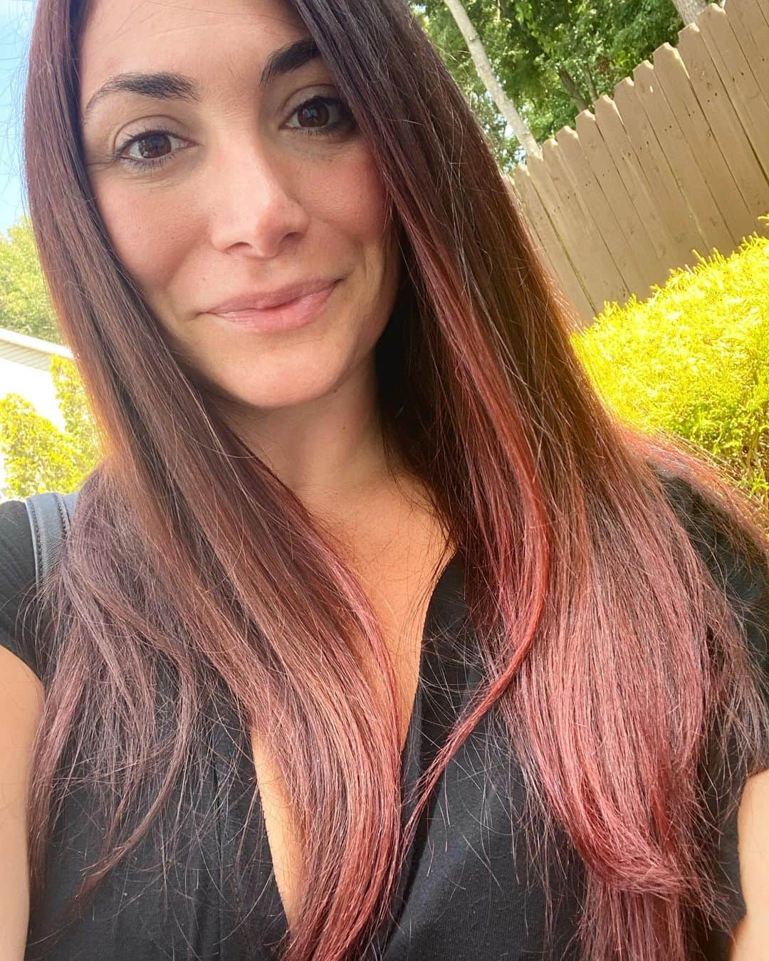 ディーナ・ニコール・コルテーゼのインスタグラム：「Cherry head 🍒」