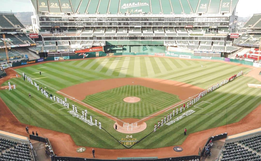 オークランド・アスレチックスさんのインスタグラム写真 - (オークランド・アスレチックスInstagram)「Black. Lives. Matter. Let’s play ball.  #RootedInOakland」7月25日 11時52分 - athletics