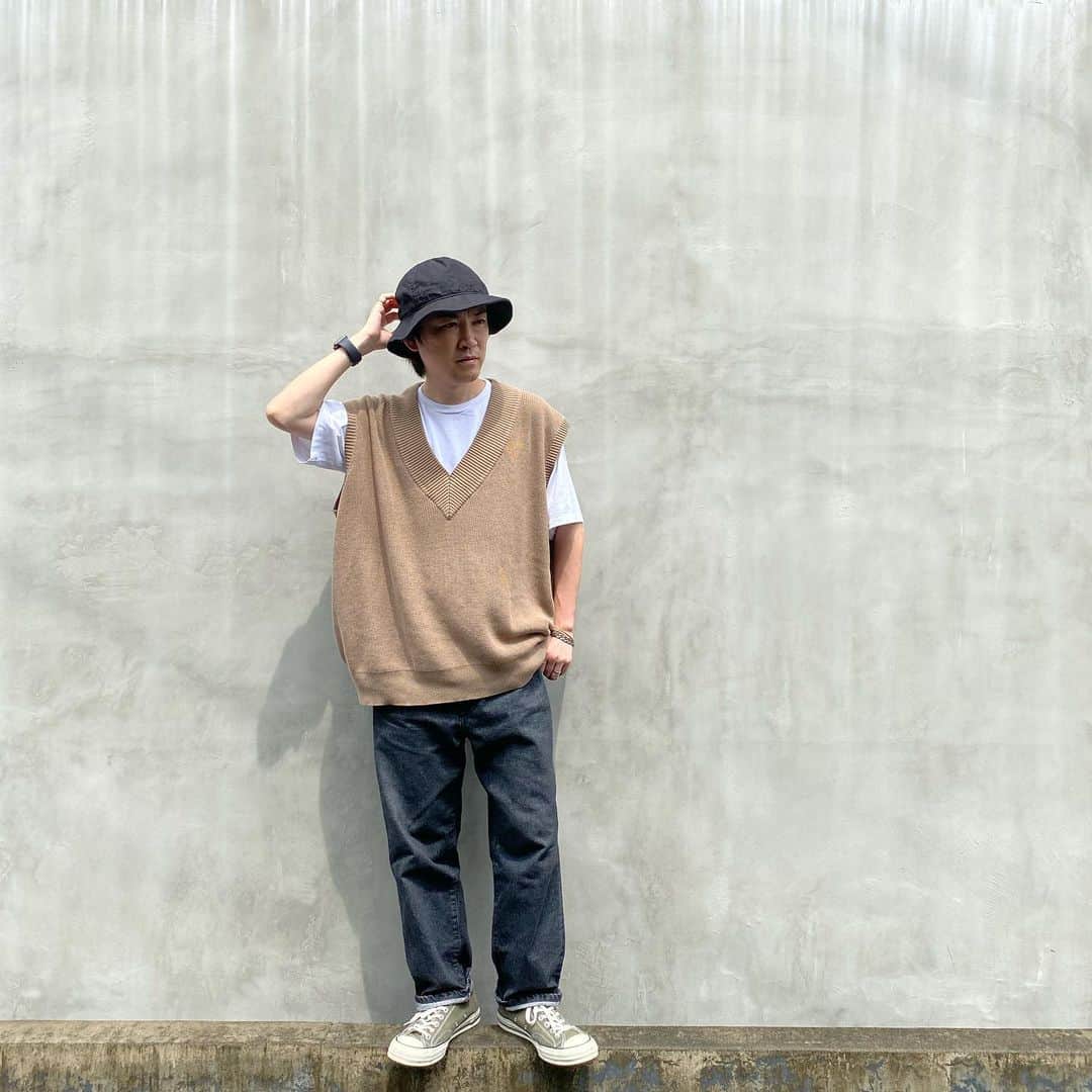 野口和弘のインスタグラム：「毎日暑いですね。 CIECA.は今日も元気です。 . #vest #cieca.」