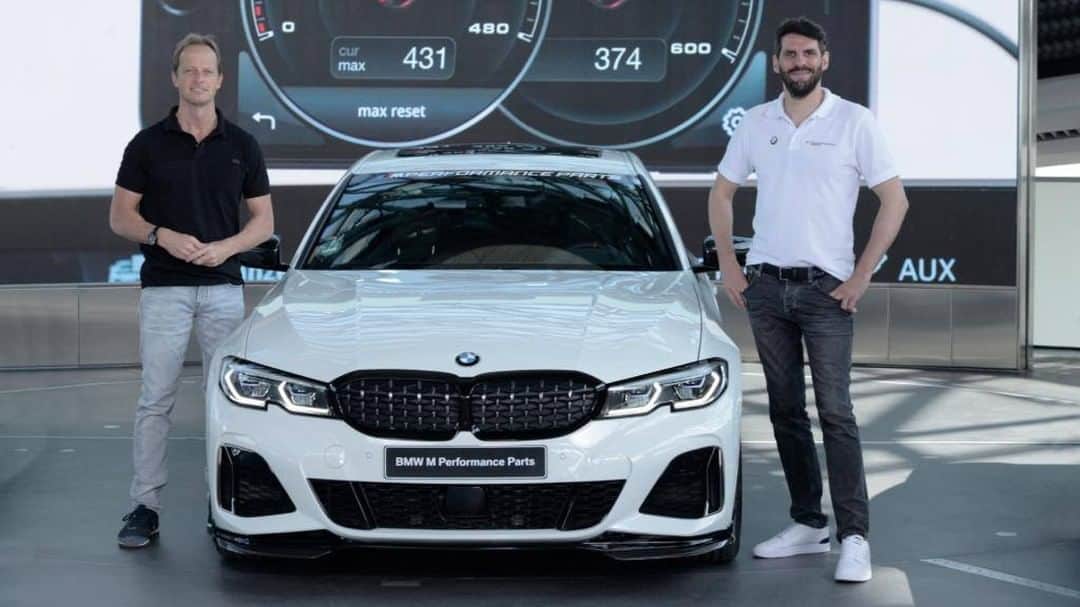 のインスタグラム：「全31のストーリーで、BMWの世界観やその魅力にせまる「BMW TODAY」シリーズ第13弾！今回のテーマは、BMW Mパフォーマンス・パーツです！ . 製品管理責任者のビョルン・レーマン氏がビギナーからエキスパート向けまで、クールなMパフォーマンス・パーツの数々をご紹介。美しいデザインや、トラックパフォーマンスを向上させるためのこだわりとは。BMWの可能性を再発見してみてください。 . さあ、動画でBMWの世界を楽しもう！ . @bmwjapan アカウントトップのURLをタップして、公式サイト内の「BMW TODAY」よりご覧ください。 . #BMWTODAY #BMWM #BMW #BMWJapan #駆けぬける歓び」