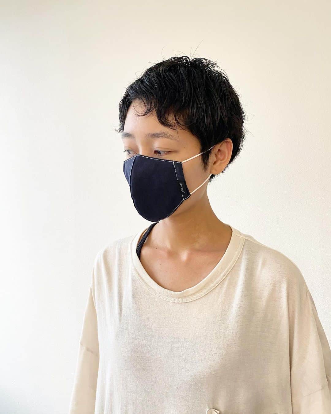 ジョンブルさんのインスタグラム写真 - (ジョンブルInstagram)「.  ﻿ 【夏マスク発売中】﻿ ﻿ 待望の機能素材夏向けマスクがリニューアルされて再販売中！！﻿ ﻿ 吸水速乾・消臭・抗菌効果のある機能素材を使用しておりますので、蒸し暑い夏のデイリーマスクにおすすめです！﻿ ﻿ ﻿ ■販売場所﻿ ・ZOZOTOWN﻿ ﻿ ・Johnbull online store﻿ ﻿ ・Johnbull Private labo各店﻿ 店舗により入荷日が異なります。店舗スタッフまでお問い合わせください。﻿ ﻿ ※衛生品の為、返品不可となりますのでご了承ください。﻿ ※マスクは感染を完全に防ぐものではありません。﻿ ﻿ ﻿ #johnbull #johnbullprivatelabo #johnbullmask #washablemask #mask #summermask #ジョンブル#ジョンブルプライベートラボ #ジョンブルマスク #洗えるマスク #布マスク #夏マスク」7月25日 12時05分 - johnbull_private_labo