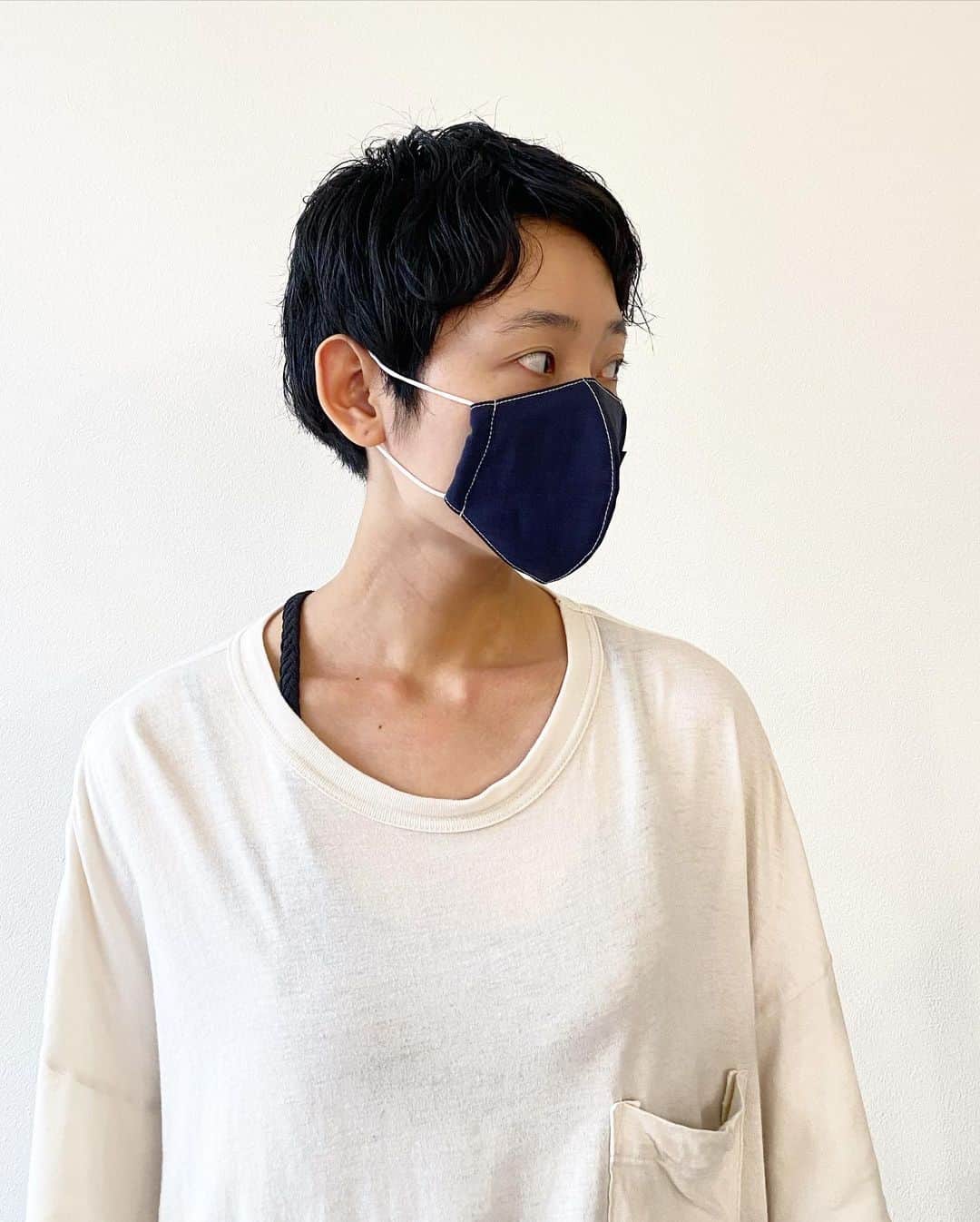 ジョンブルさんのインスタグラム写真 - (ジョンブルInstagram)「.  ﻿ 【夏マスク発売中】﻿ ﻿ 待望の機能素材夏向けマスクがリニューアルされて再販売中！！﻿ ﻿ 吸水速乾・消臭・抗菌効果のある機能素材を使用しておりますので、蒸し暑い夏のデイリーマスクにおすすめです！﻿ ﻿ ﻿ ■販売場所﻿ ・ZOZOTOWN﻿ ﻿ ・Johnbull online store﻿ ﻿ ・Johnbull Private labo各店﻿ 店舗により入荷日が異なります。店舗スタッフまでお問い合わせください。﻿ ﻿ ※衛生品の為、返品不可となりますのでご了承ください。﻿ ※マスクは感染を完全に防ぐものではありません。﻿ ﻿ ﻿ #johnbull #johnbullprivatelabo #johnbullmask #washablemask #mask #summermask #ジョンブル#ジョンブルプライベートラボ #ジョンブルマスク #洗えるマスク #布マスク #夏マスク」7月25日 12時05分 - johnbull_private_labo