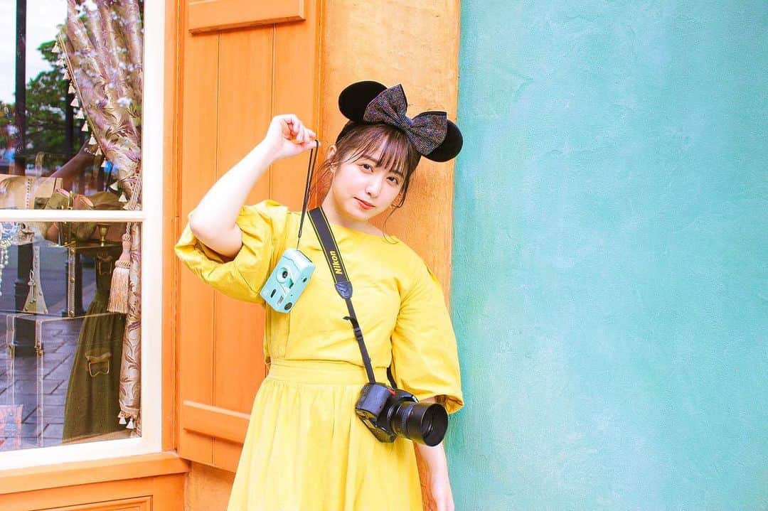 前田美里のインスタグラム：「こんにちは。 . .  #ポートレート #ディズニー #disney #disneyland #カメラ女子 #夢の国 #ディズニーコーデ #写真好きな人と繋がりたい #アイドル #ヲタク #欅坂46 #日向坂46 #photo #イエベ春 #メイク #follow #followme #instalike」