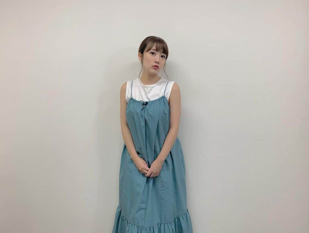 高橋みなみさんのインスタグラム写真 - (高橋みなみInstagram)「７月２６日放送の TBS 「世界のド肝を抜いた！衝撃”神”映像２０２０」に出演します！  可愛い映像に癒されました🥺 18時30分から21時の放送です！ ぜひご覧ください✨  #世界のド肝を抜いた衝撃神映像2020 #tbs #tv  衣装👗 タンクトップ・ワンピース @akte_official イヤリング @joueteofficial  #fashion  #happy #love」7月25日 13時13分 - taka37_chan