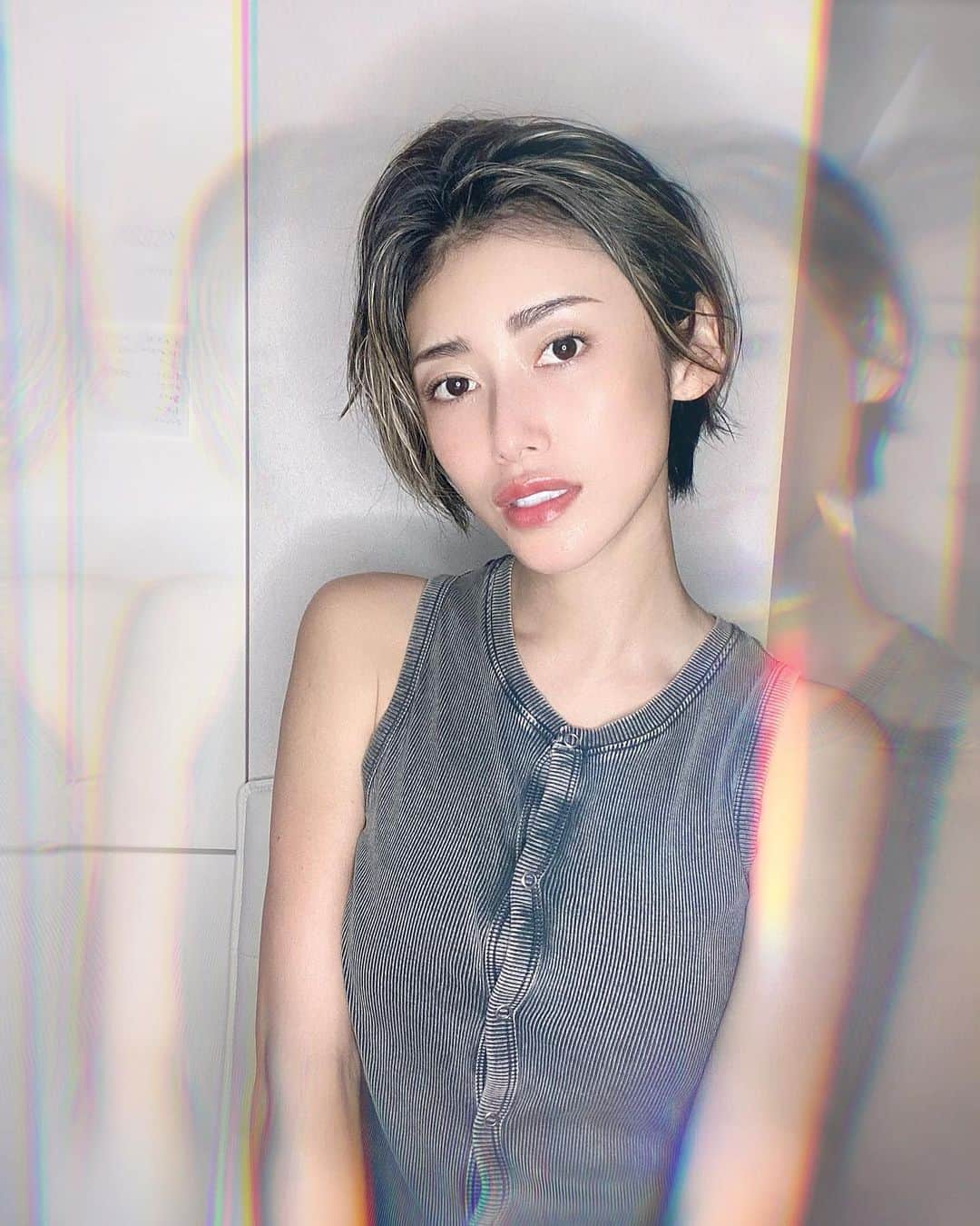 &mのインスタグラム：「Liveやろうかな？と思ってスタンバイしていたんだけどね、🐷ちゃんが騒がしくて無理だ⸝⸝⸝ #甘ちゃん #いやいや期  #いらないいらない期  #1y9m」