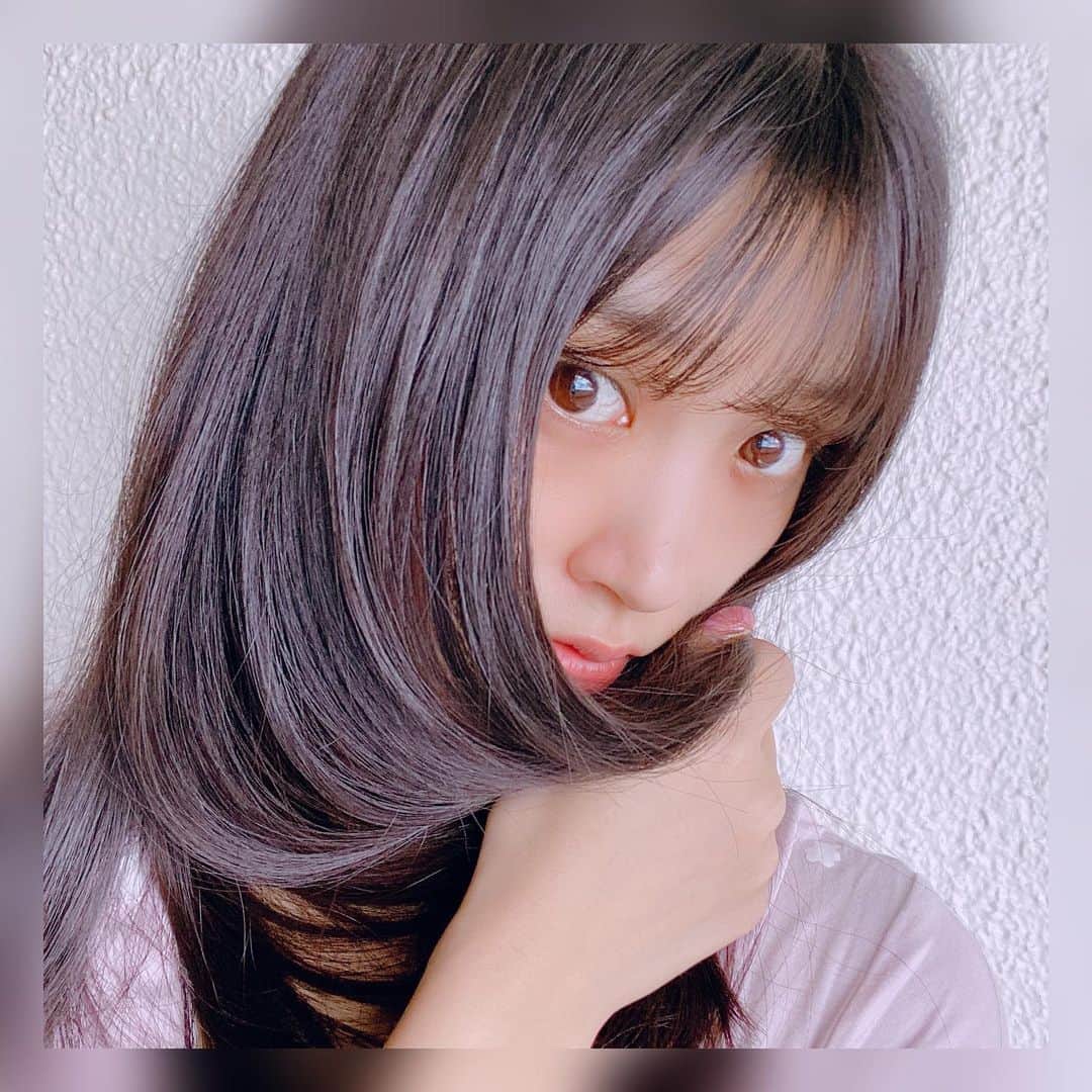 のインスタグラム：「✂️💇‍♀️✂️ 昨日は美容室 アトリエスリー(@threeharajuku )へ 行ってきました🥳✨ 髪の毛整えていただきました🥰 #hair #cut #longhair #beuty #美容室 #ロングヘアー #黒髪 #黒髪ロング #メンテナンス」