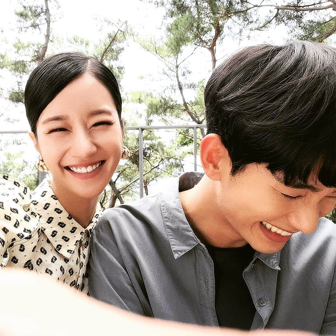 キム・スヒョンさんのインスタグラム写真 - (キム・スヒョンInstagram)「#ItsOkaytoNotBeOkay」7月25日 15時29分 - soohyun_k216