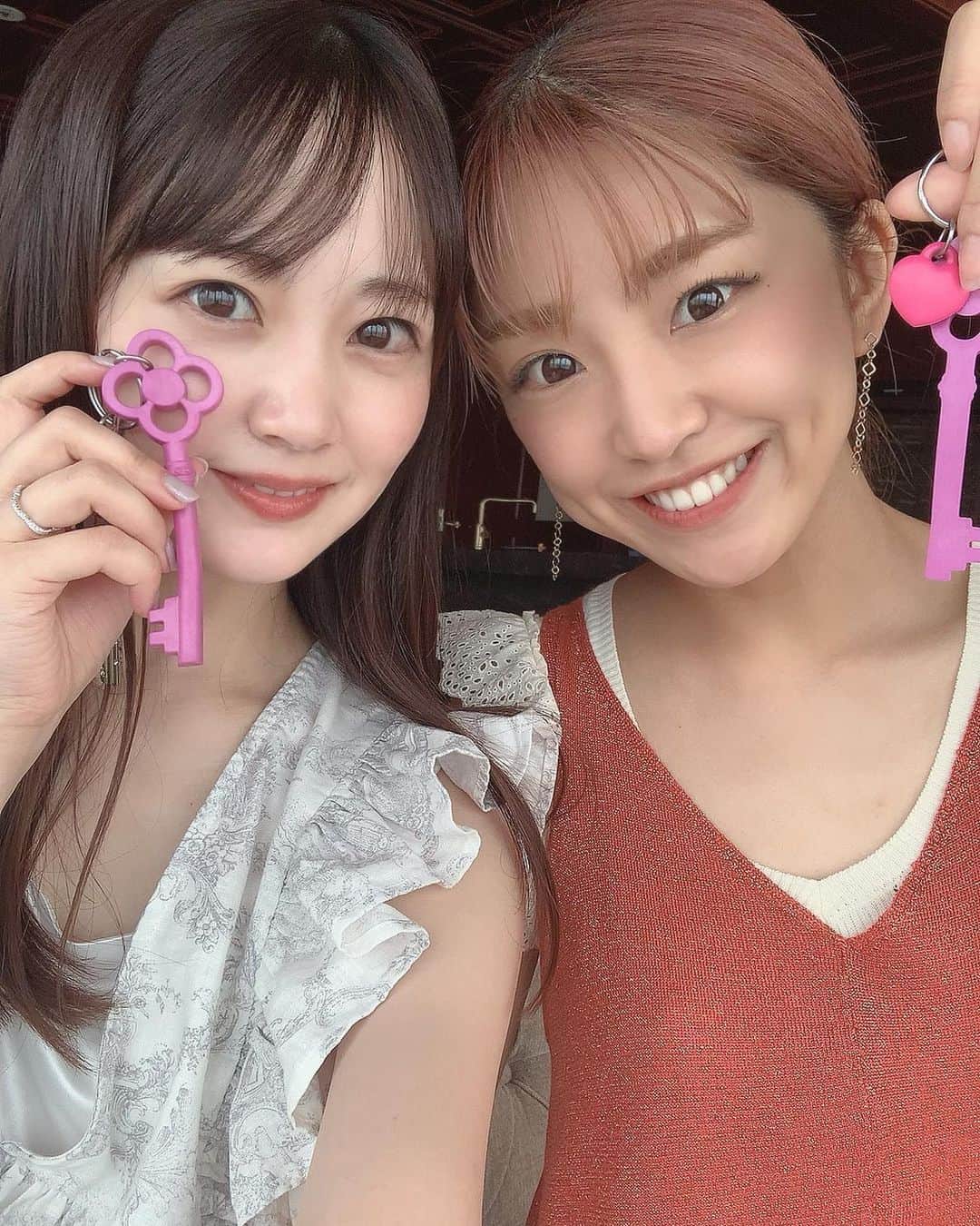 本橋優華のインスタグラム：「・﻿ 出会ってから色んなおめでとうがあったけれど、 こんな幸せそうな翔子はんを見れて幸せです♡  #happywedding #最新アプリ教わった #フワちゃんが好き」