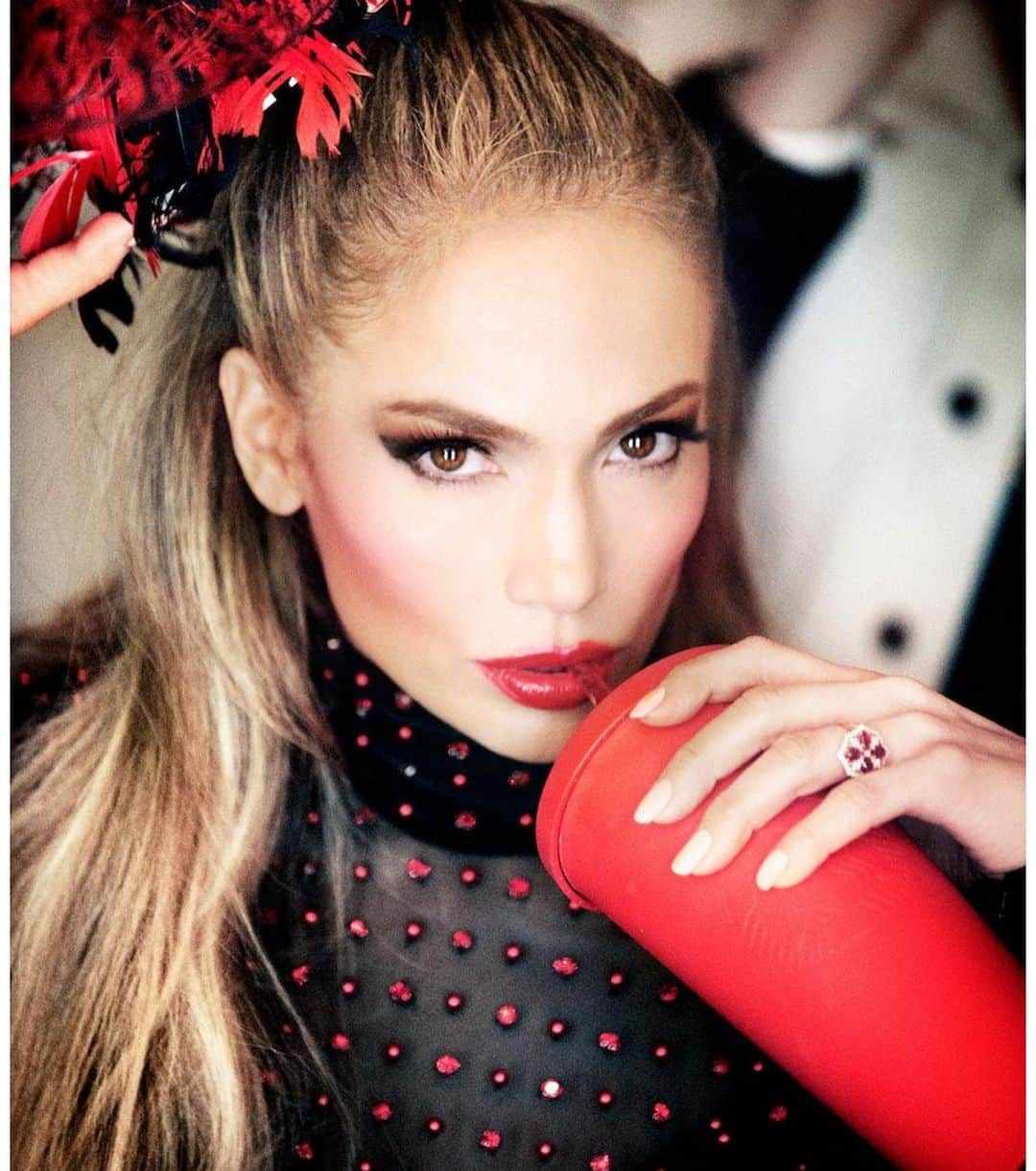 エレン・ヴォン・アンワースさんのインスタグラム写真 - (エレン・ヴォン・アンワースInstagram)「Happy Birthday ❤️🎈🎂 @jlo Queen of Las Vegas @papermagazinezpt @2bmanagement」7月25日 15時57分 - ellenvonunwerth