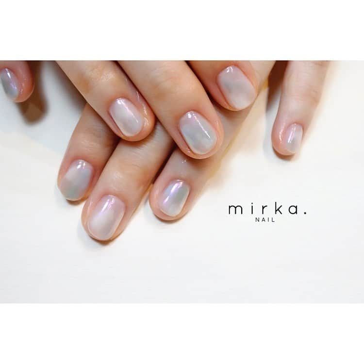 mirka. NAIL(ミルカネイル)さんのインスタグラム写真 - (mirka. NAIL(ミルカネイル)Instagram)「﻿ ﻿ 淡めカラー﻿ ﻿ オーロラパウダーを少し散りばめて✳︎﻿ ﻿ ﻿ -----------------------------------------﻿ ﻿ ご予約、お問い合わせは﻿ LINE公式アカウント@mirka.nail(@含む)まで。﻿ 直近の空き状況はLINEタイムラインをご覧ください。﻿ ご新規さまの受付も再開してます。﻿ ﻿ オーダーネイルチップのご注文もお気軽にお問い合わせ下さい。﻿ ﻿ ﻿ 感染予防対策をしっかり行ったうえでお客様をお迎えしております。﻿ ﻿ 〈感染予防の取り組み〉と〈お客様へのお願い〉を﻿ ハイライトにてまとめておりますので、ご確認くださいませ◡̈﻿ ﻿ ﻿ ﻿ #mirkanail#nails#nail#nailart#naildesign﻿ #ショートネイル#ネイルアート#ネイルデザイン#ネイル#大人ネイル#シンプルネイル#オフィスネイル#ニュアンスネイル﻿」7月25日 16時56分 - mirka.nail