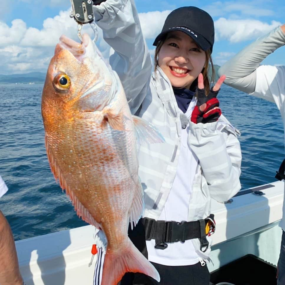 門脇佳奈子さんのインスタグラム写真 - (門脇佳奈子Instagram)「⭐️ じゃじゃーん🎣 * * おめで鯛🐟🎉 #釣り #釣りガール」7月25日 18時10分 - kanakoofficial