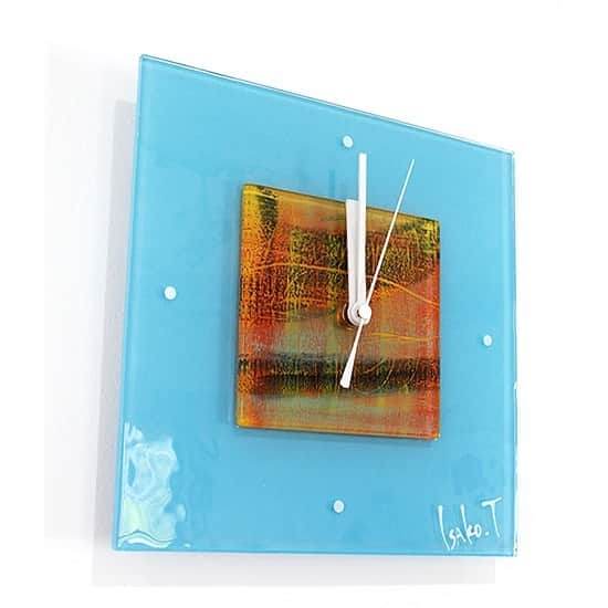 comb de shioさんのインスタグラム写真 - (comb de shioInstagram)「時計から、アートのある生活、はじめませんか？  glass art clock by Isako TODA﻿ ﻿ #アートのある暮らし ﻿ ------------------------﻿ 【作品リスト】﻿ ﻿ ■ ガラスアート時計・「窓と夕凪」 C_181027  オンラインショップ掲載中です。﻿ 画像のタグ🏷からリンクしてます﻿ ﻿ ﻿ #combdeshio﻿ #コムデシオガラス ﻿ #コムデシオ ﻿ #ガラス作家杜多一菜子﻿ #三重県  #三重県津市  #インテリア好きな人と繋がりたい﻿ #インテリアデザイン﻿ #おしゃれインテリア #インテリアアート #壁掛けインテリア #おしゃれな部屋  #抽象画アート #寝室インテリア  #壁掛け時計 #ガラス時計 #新築祝いのプレゼント #結婚祝いのプレゼント  #おうち時間を楽しむアイテム ﻿#インテリア時計  #artist  #interiorart #interiorartwork #artclock #glassclock #japanesecraft #clock」7月25日 18時03分 - comb_de_shio