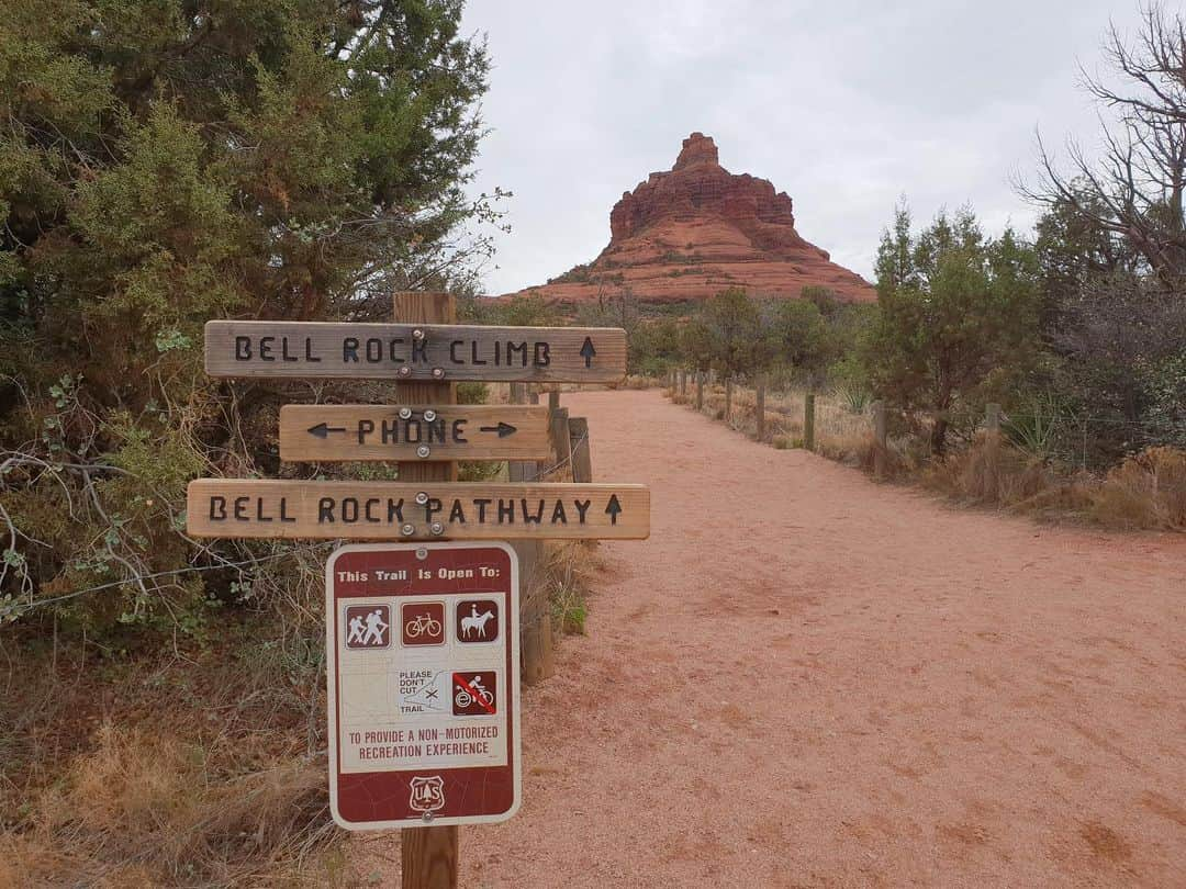 キム・アジュンさんのインスタグラム写真 - (キム・アジュンInstagram)「#Sedona #meditation」7月26日 4時58分 - ashia_kim