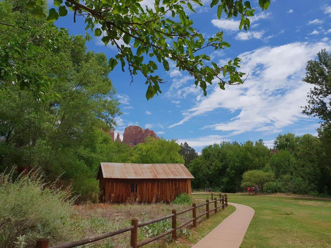 キム・アジュンさんのインスタグラム写真 - (キム・アジュンInstagram)「#Sedona #meditation」7月26日 4時58分 - ashia_kim