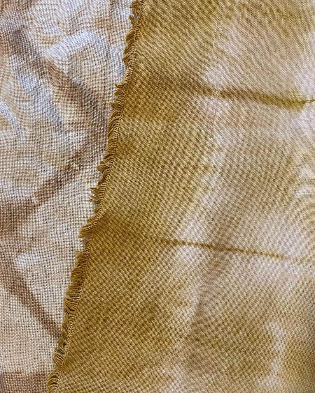 ポーリーヌ・オアロのインスタグラム：「25.07 Onions & Tea 🍂」