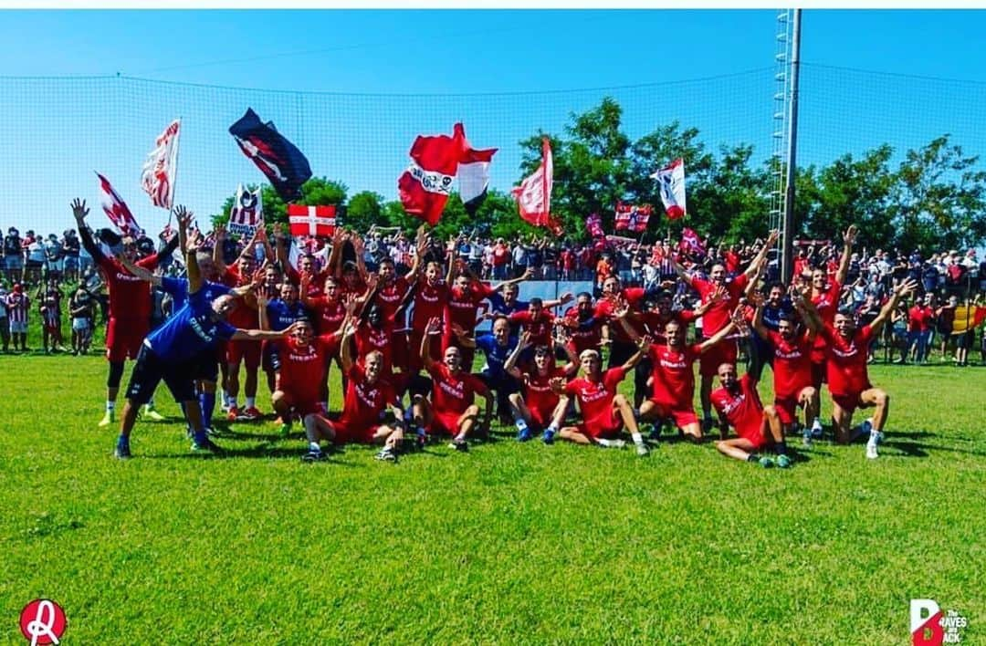 ルカ・リゴーニのインスタグラム：「Pronti per la 🅱️attaglia ————————————————— #forzalane⚪🔴」