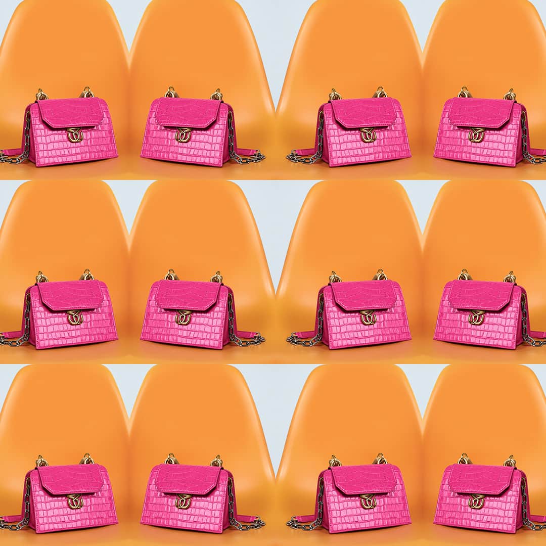 Schutzのインスタグラム：「PINK SATURDAY WITH SCHUTZ BELIEVE ❤️ #newin #schutzbelieve」