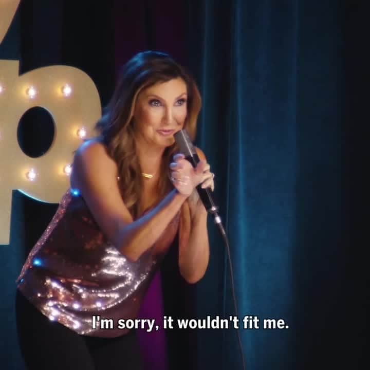 ヘザー・マクドナルドのインスタグラム：「I’m so excited for you to see my second stand up special! Available Aug. 7 on Amazon Prime and at www.Patreon.com/JuicyScoop ⠀ ⠀ #standupcomedy #comedy #juicyscoop #heathermcdonald #standupcomedyspecial」