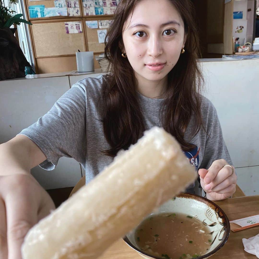 渡辺くるみのインスタグラム：「さとうきびのキャンディー🍭#そばめっちゃ美味かった」
