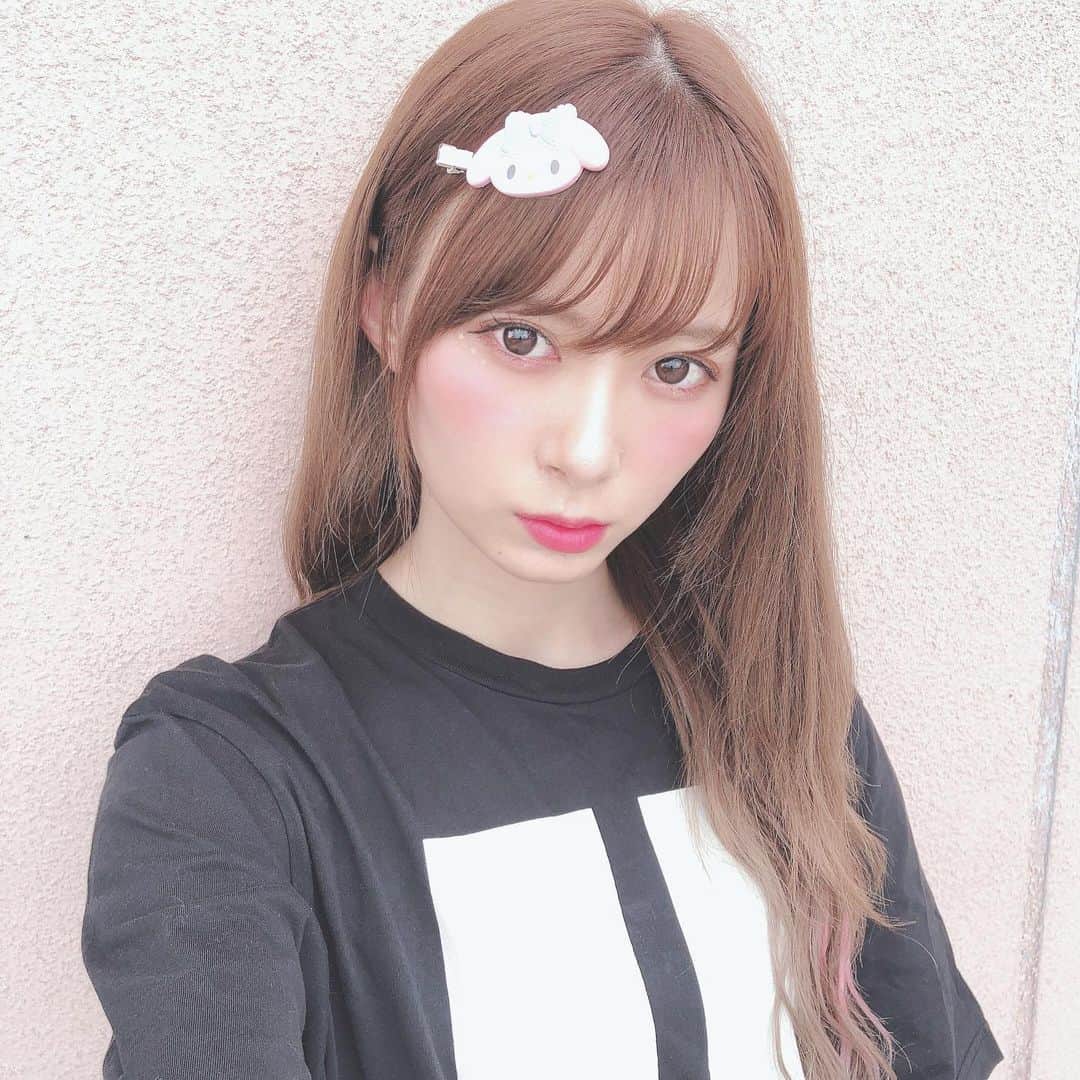のインスタグラム：「♥マイメロパワー♥﻿ ﻿ 本日は宮城県でのコンサートでした！！！﻿ ﻿ ドキドキしたけど﻿ 最近は楽しくなってきたかも笑笑﻿ ﻿ でもやっぱりドキドキ！！！﻿ ﻿ まさかの基本的に最後の番号しかひかない。。。﻿ ﻿ 歌う順番抽選なんですよ！！！！﻿ ﻿ 18番目♥️﻿ ﻿ ラッキーナンバー18番にした方がいいかも！！！﻿ ﻿ ストーリーにBチームのメンバー全員に出てもらいました♥﻿ ﻿ ﻿ 見てください♥﻿ ﻿ ﻿ #morningmusume20 #モーニング娘20﻿ #helloproject  #顔面国宝﻿ #えりぽんかわいい #アイドル﻿ 存在が #インスタ映え #instablog﻿ #Love #beauty﻿ #followme #makeup﻿ #Instagram #Insta﻿ #메이크업 #얼스타그램﻿ #ig_Japan #팔로미﻿ #フォロー歓迎 #ootd﻿ #マイメロ #仙台﻿ #18 #ドキドキ﻿ #いいね #sanrio﻿ #Disney #IDOL﻿ #SELFIE #셀카」