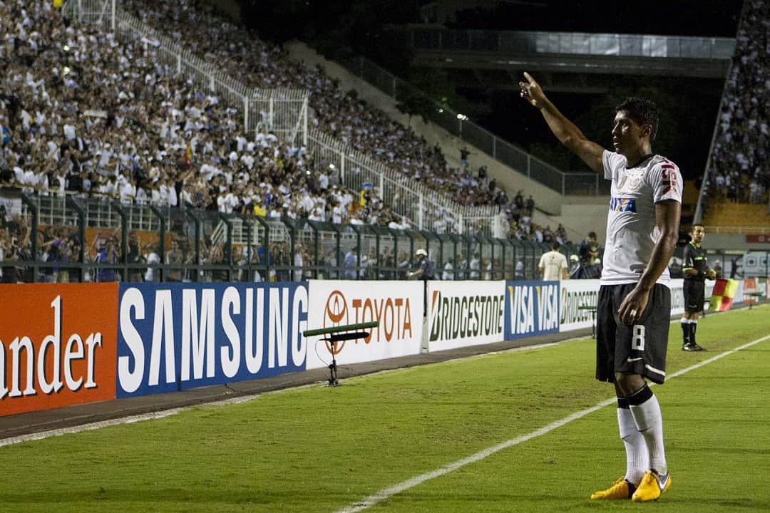 コリンチャンスさんのインスタグラム写真 - (コリンチャンスInstagram)「Hoje é dia de @paulinhop8, campeão brasileiro, paulista, da Libertadores e Mundial pelo Timão, comemorar mais um ano de vida. Parabéns!! 👏👏🎊🎉⠀ ⠀ 📷 Daniel Augusto Jr./Ag. Corinthians⠀ ⠀ #PQPaulinho⠀ #VaiCorinthians」7月25日 21時04分 - corinthians