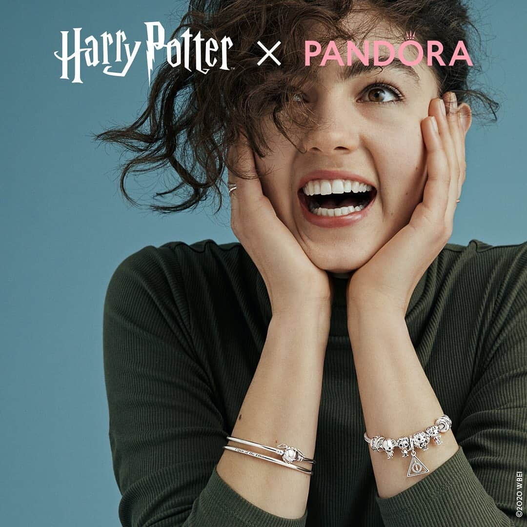 PANDORAさんのインスタグラム写真 - (PANDORAInstagram)「Keep magic with you at all times with styles inspired by the Harry Potter universe. ⚡️ #HarryPotterxPandora #PandoraBracelet #PandoraCharms」7月25日 21時10分 - theofficialpandora