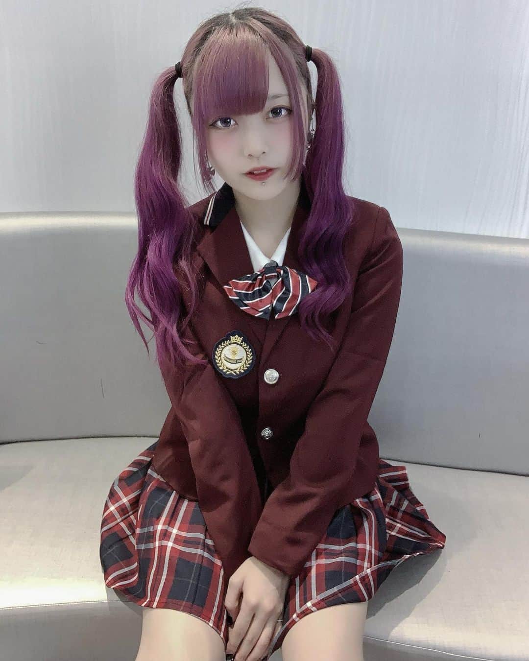 のインスタグラム：「ごきげんよう🖤」