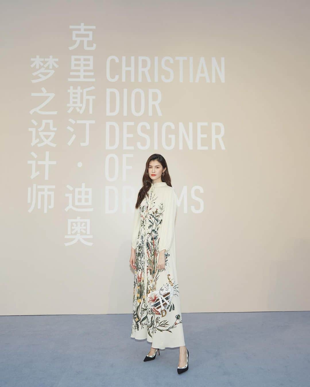 スイ・ヒーさんのインスタグラム写真 - (スイ・ヒーInstagram)「Magnificent Dior Exhibition Opening in Shanghai. 🧚🏻#christiandiordesignerofdreams」7月25日 21時36分 - hesui923
