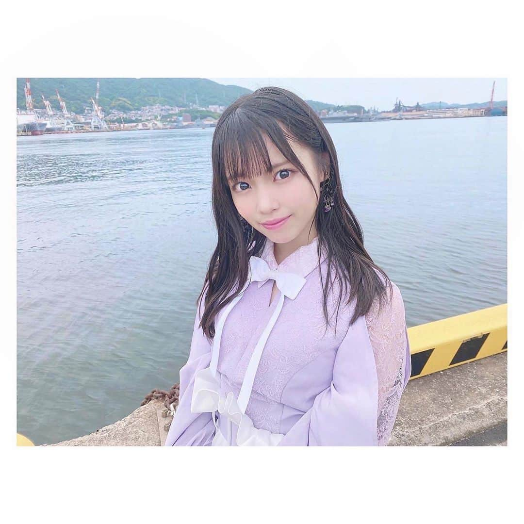 岩田陽菜さんのインスタグラム写真 - (岩田陽菜Instagram)「紫色の衣装は初めてです！！🥺💜🤍💜﻿ ﻿ 1番好きな衣装かも。。💜﻿ ﻿ #衣装#アイドル#かわいい#STU48#思い出せる恋をしよう#新衣装 #purple#white#ヘアアレンジ#巻き髪」7月25日 21時36分 - hina_naso_stu48