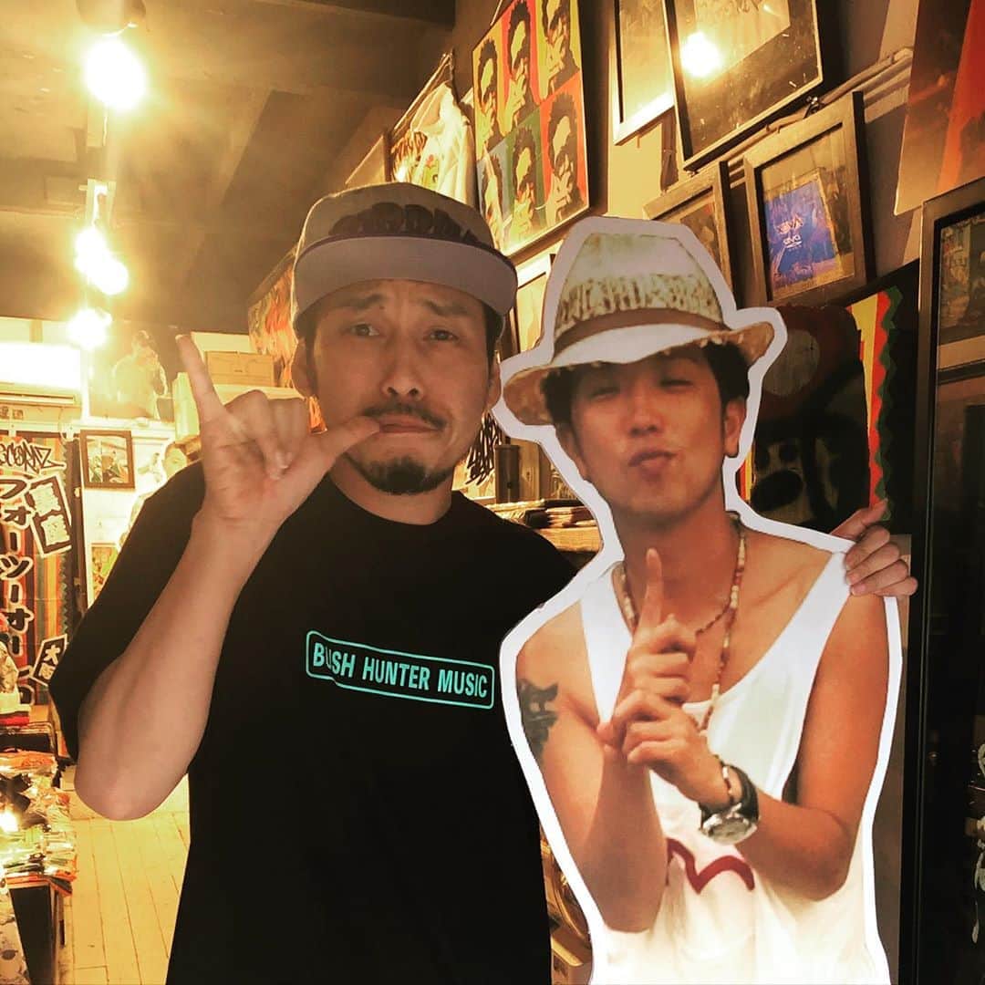 RYO the SKYWALKERのインスタグラム：「テリーさんにもご挨拶。Big up ハンマーナオ！ @420recordz」